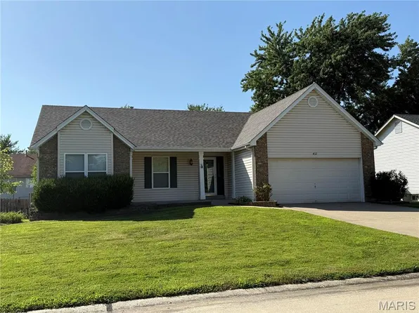 432 Chelsea Way Dr, Saint Charles, MO 63304