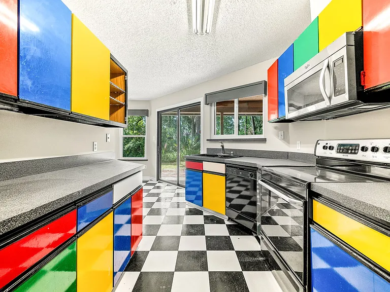 119 Palm Valley Woods Dr — Photo 18