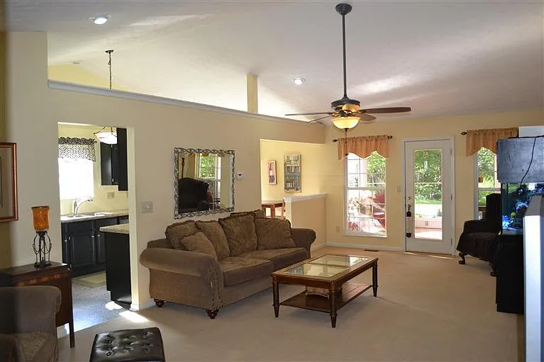 5178 Concord Crossing Dr photo 1