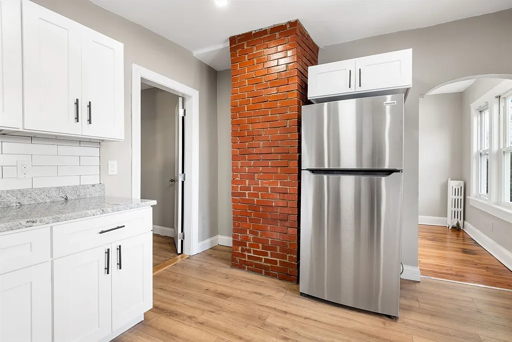 2 bed, 1.0 bath, 800 sqft, $2,650 — Photo 4