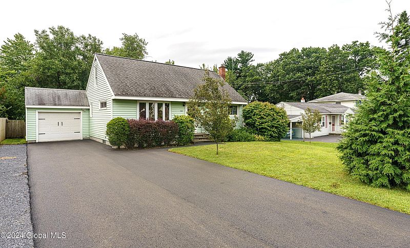 2nd image of 104 Osborne Road