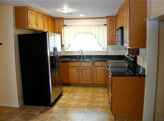4th image of 3212 Hiawatha Trl