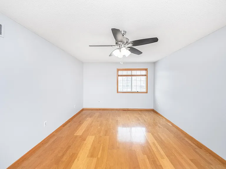 4038 Crystal Cir — Photo 11