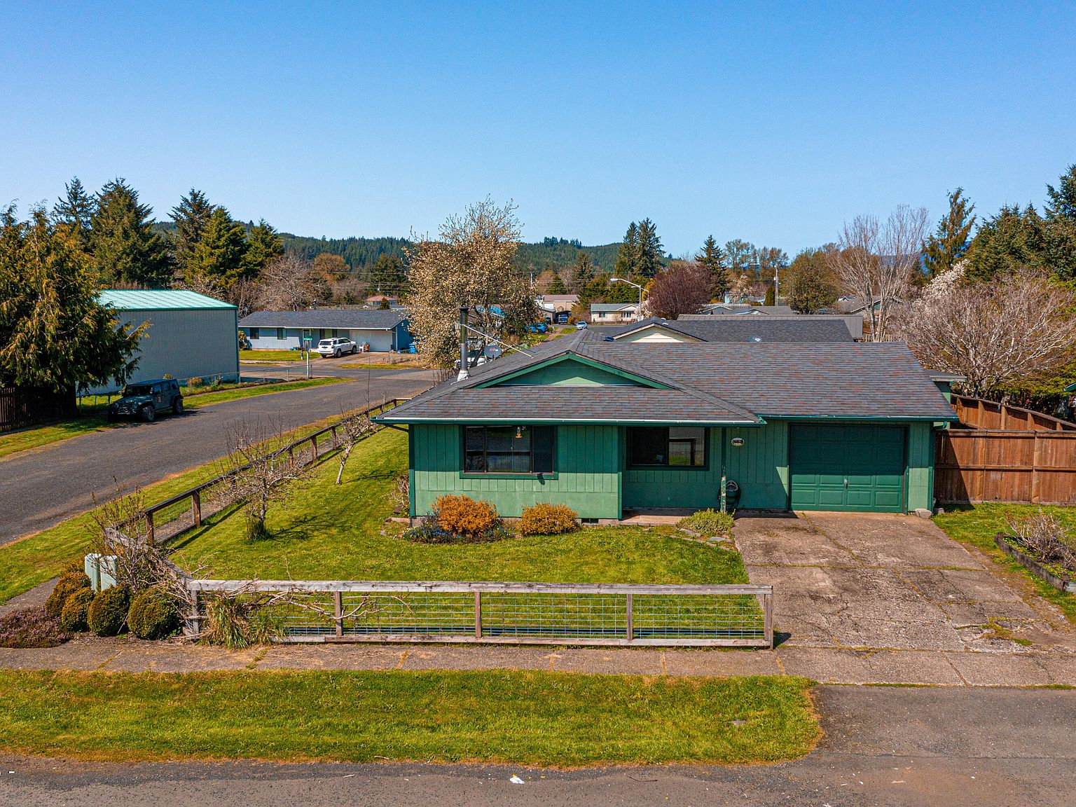682 SE Swan Ave, Siletz, OR 97380 Zillow