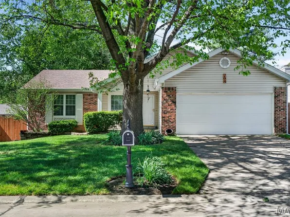 204 Addison Dr, Saint Peters, MO 63376