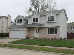 246 Laurie Cir, Bolingbrook, IL 60440