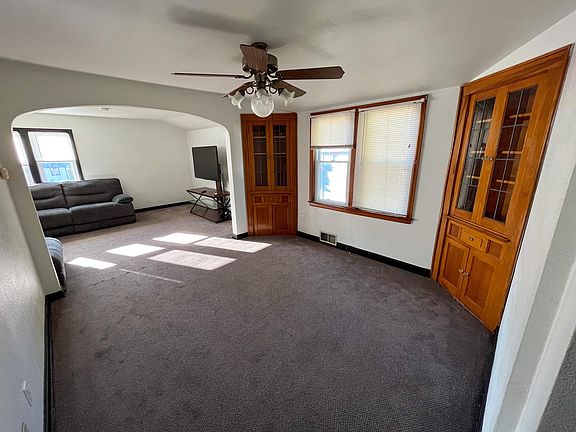 3rd image of 2842 S 60th St #2842-B