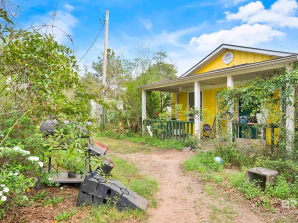 22728 Wing Ln #B, Robertsdale, AL 36567