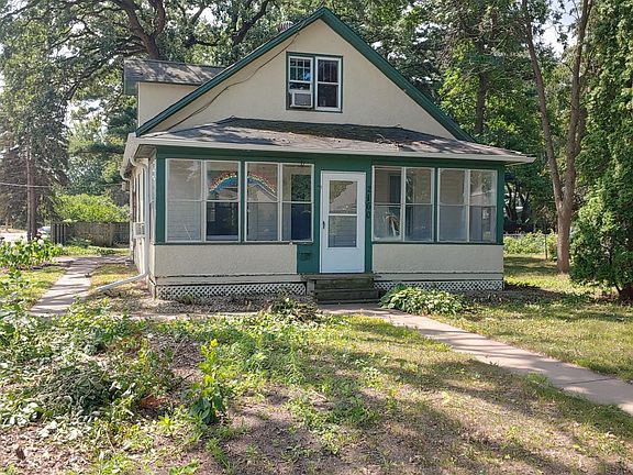 2nd image of 2160 8th St