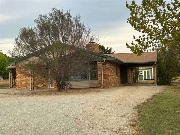 819 Shade Tree Ln, Cushing, OK 74023