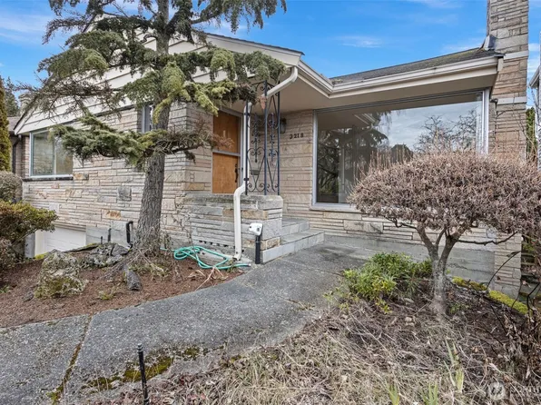3218 44th Avenue W, Seattle, WA 98199