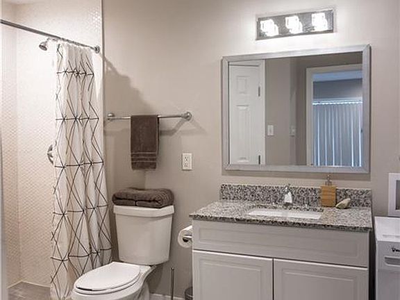 5th image of 935 La Posada Dr Unit 151