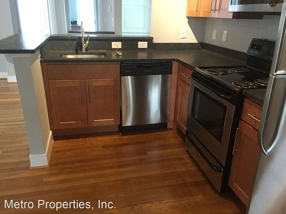 1st image of 3032 Park Ave #B