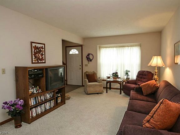 4th image of 6794 Havenhurst Ct