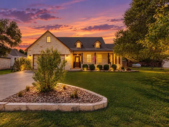 27 Whispering Valley Dr, Wimberley, TX 78676