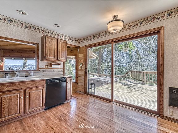 5th image of 13409 9th Avenue NW