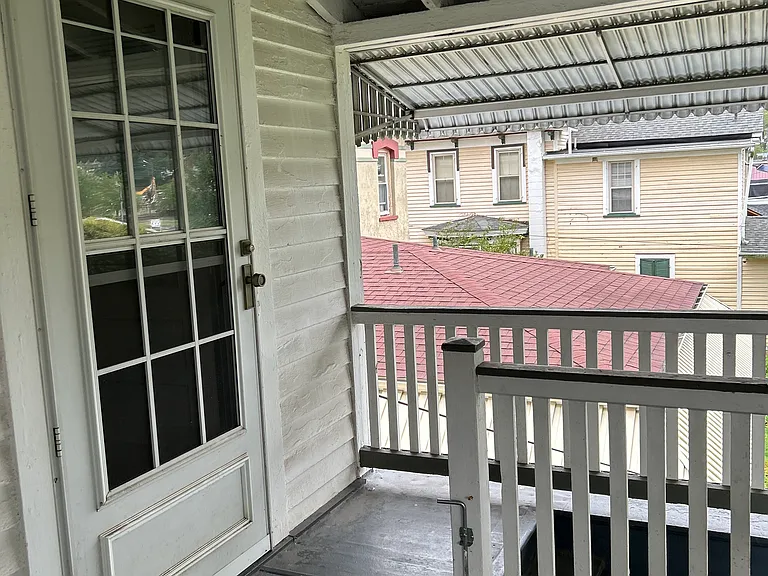 80 Hanover St #4 — Photo 30