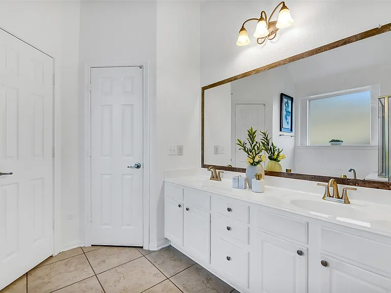 7014 Spruce View Ct — Photo 17