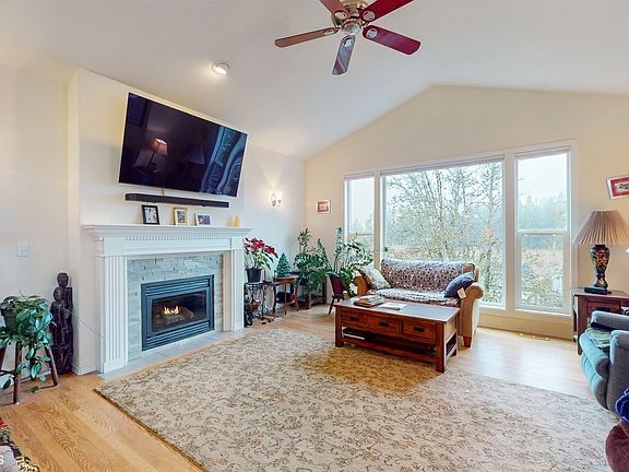 4th image of 22121 84th Avenue Ct E
