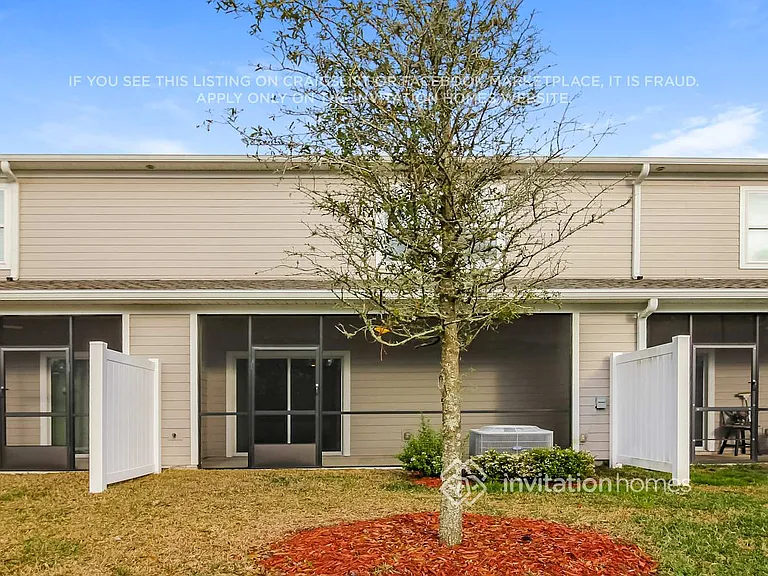 13290 Shore Grass Dr — Photo 17