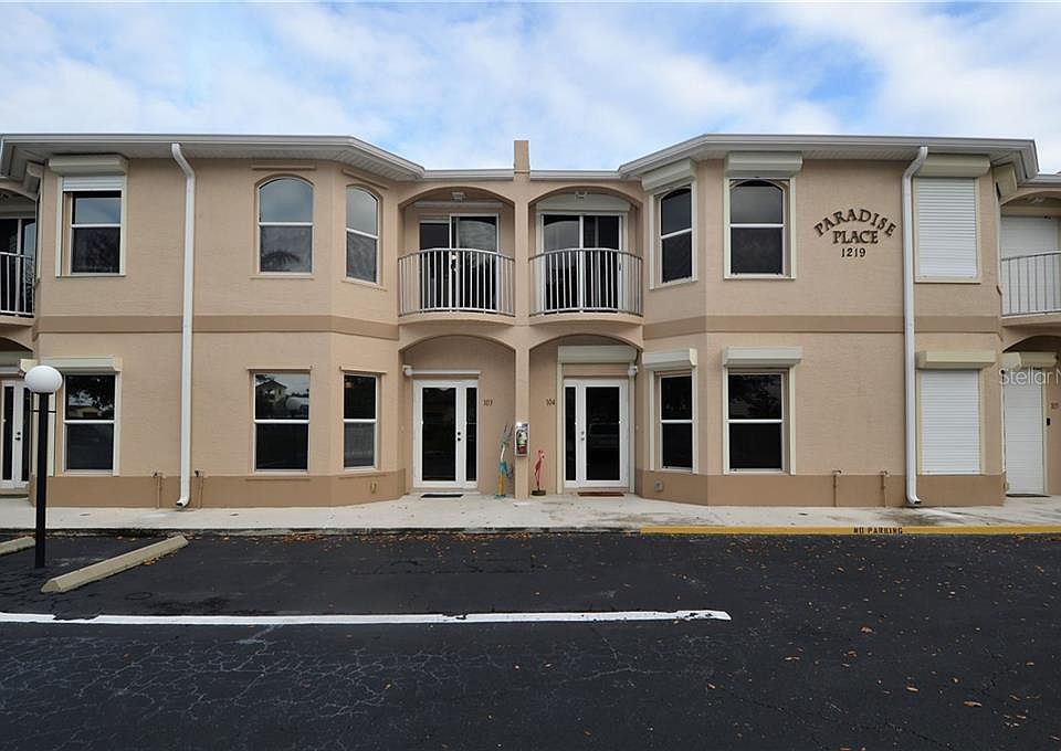 1st image of 1219 SW 48th Ter APT 103
