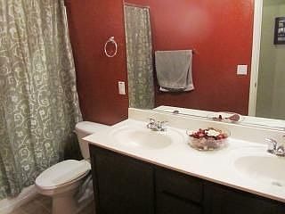 5th image of 3013 W Glenhaven Dr