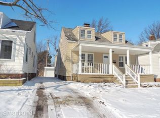 858 Lecona Dr, Cleveland Heights, OH 44121