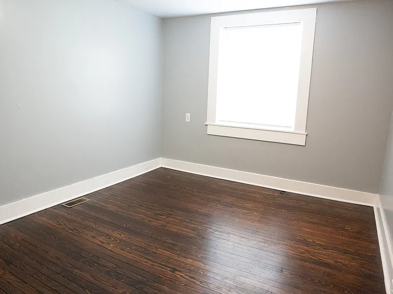 3416 Cliftmont Ave — Photo 10
