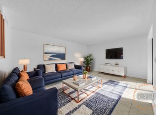 318 Woodland Rd, Palm Springs, FL 33461