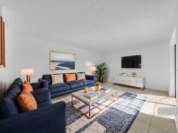 318 Woodland Road, Palm Springs, FL 33461