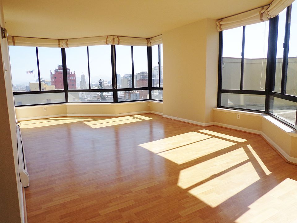 1st image of 900 Bush St APT 905