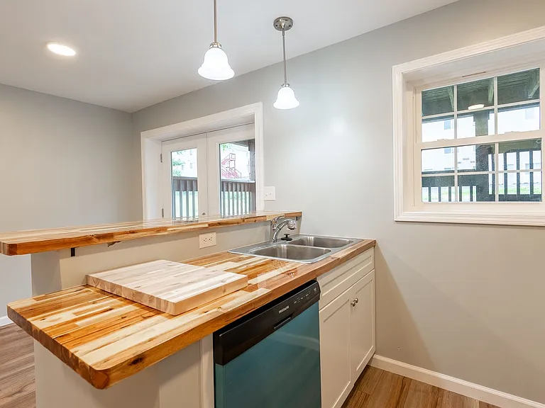 515 Davis St — Photo 14