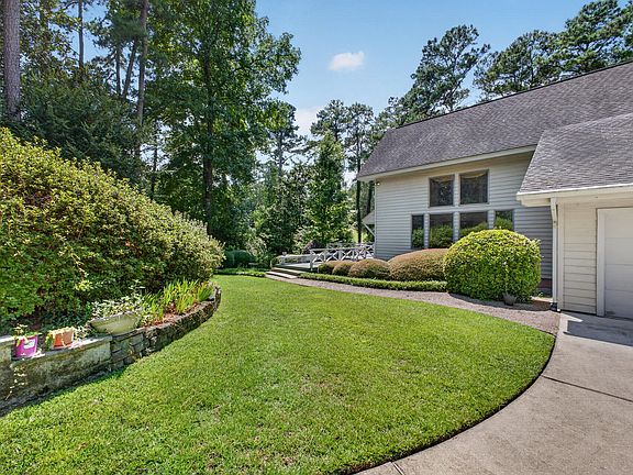 5th image of 733 Winged Foot Dr