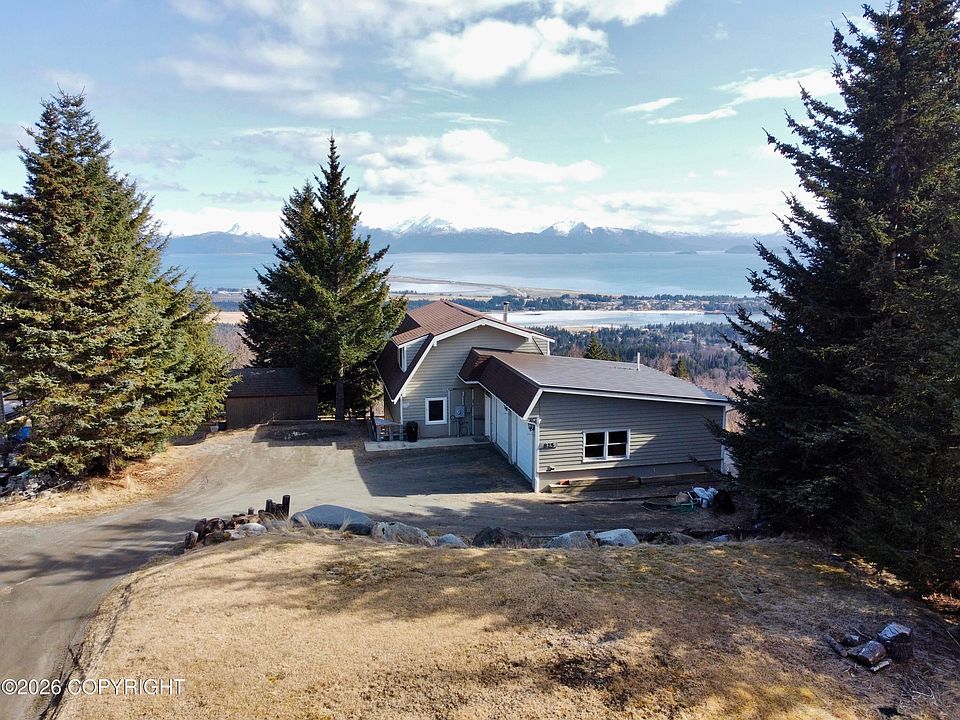 1st image of 825 Rosebud Ct