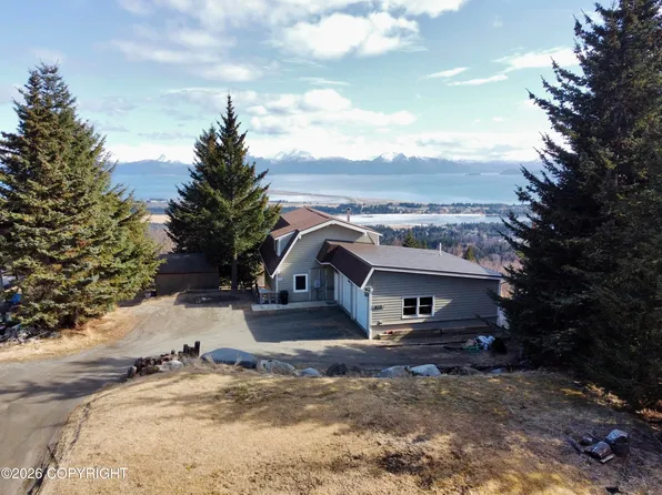 825 Rosebud Ct, Homer, AK 99603