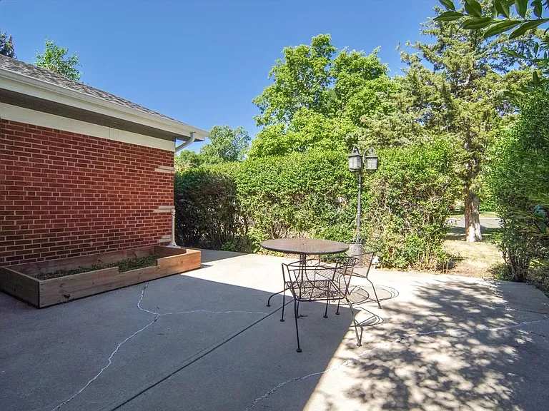 6370 Quay St — Photo 32