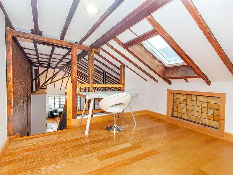5 Everett St #5 — Photo 6