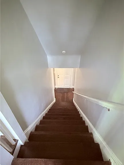 335 Claremont St — Photo 7