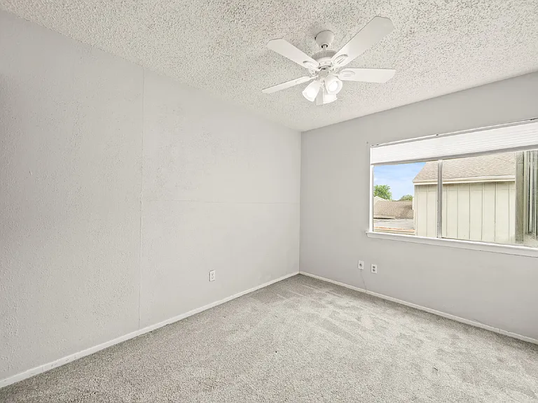 7119 Brendam Ln — Photo 5