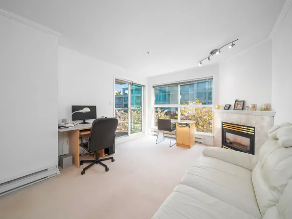 5880 Dover Cres #311, Richmond, BC V7C 5P5