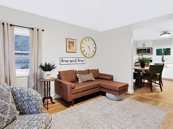 5th image of 105 White Street