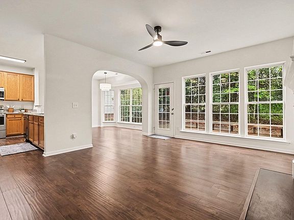 5th image of 4921 Delta Lake Dr