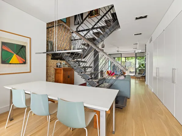 536 Court Street image 3 of 27