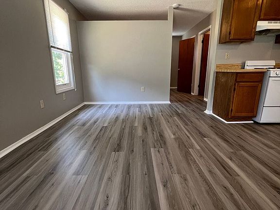 5th image of 4404 Highway 74 E APT 6D