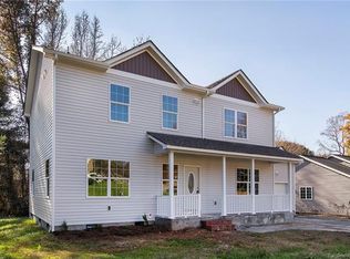 1200 Farmfield Ln, Charlotte, NC 28213