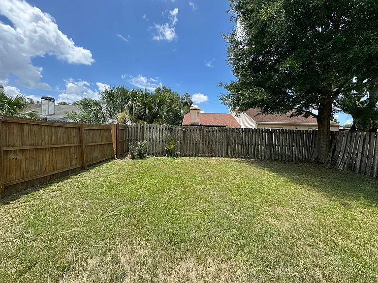 3117 Bridgeford Dr — Photo 23
