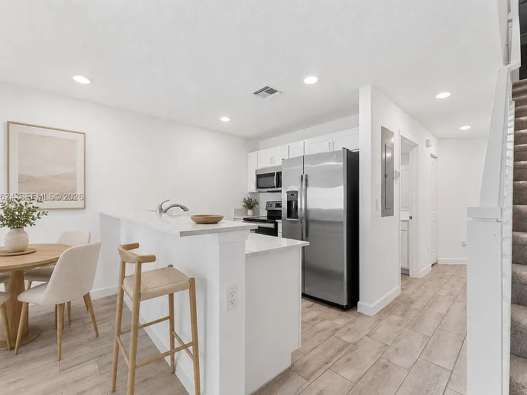 5010 Genove Pl #5010 — Photo 24