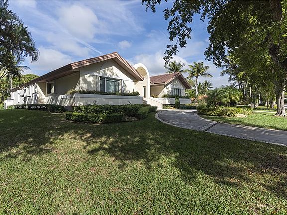 2nd image of 7700 Los Pinos Blvd