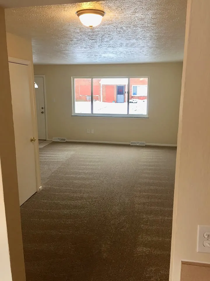 2 bed, 1116 sqft, $1,200 — Photo 4