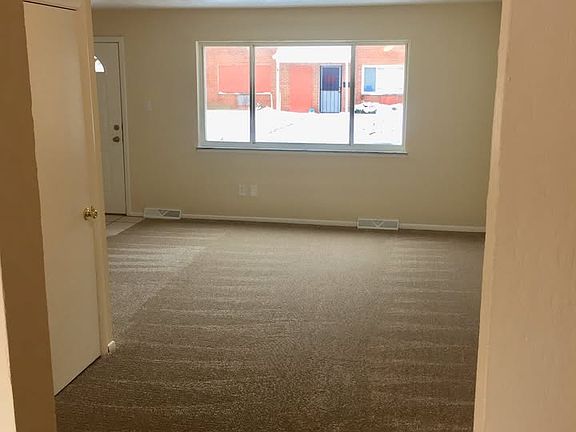 4th image of 23673 Banbury Cir APT 6